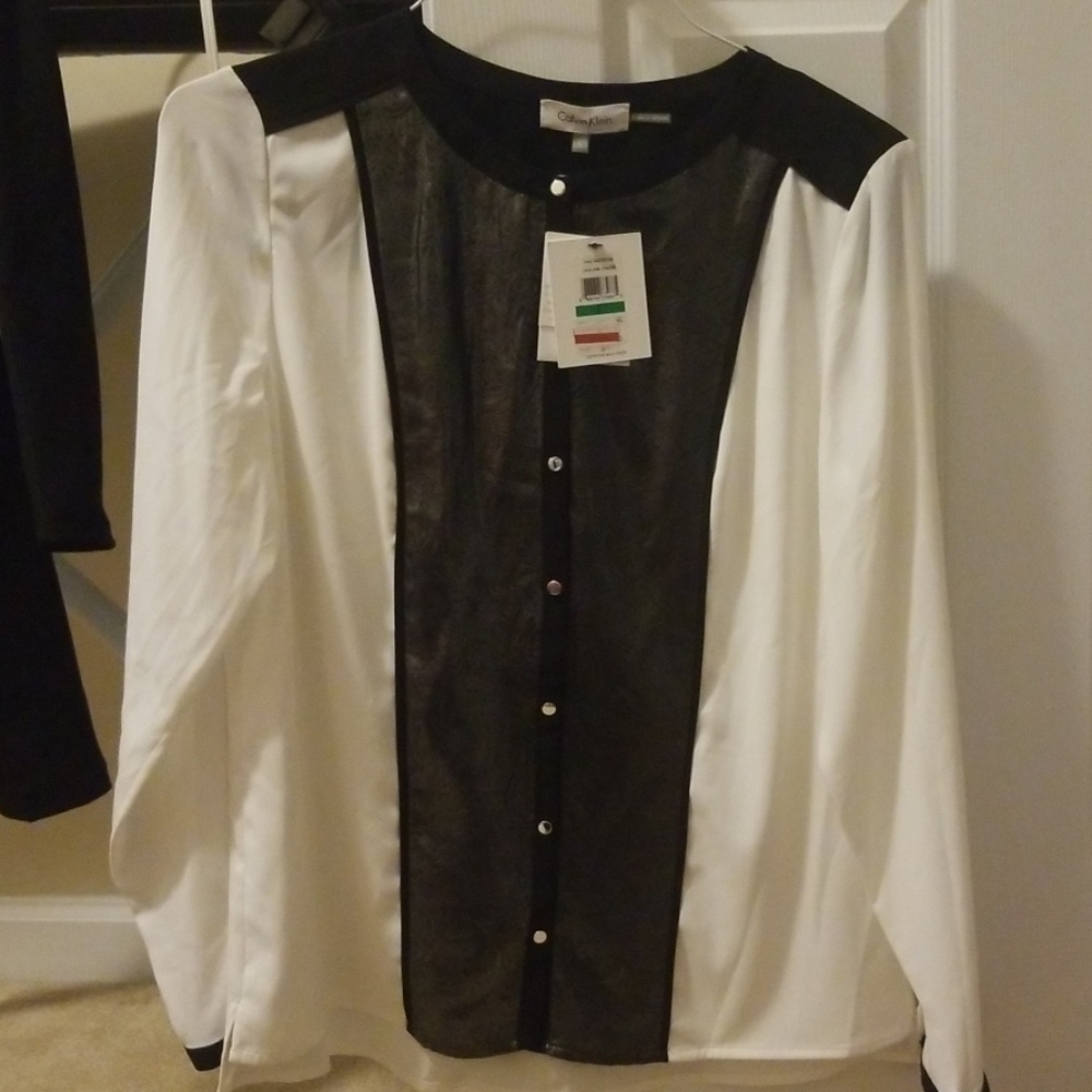 Long sleeved Calvin Klein blouse NWT